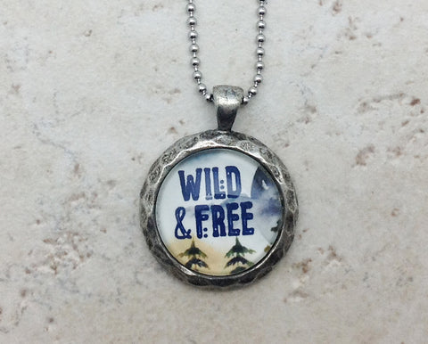 WILD & FREE Hammered Edge Pewter Necklace